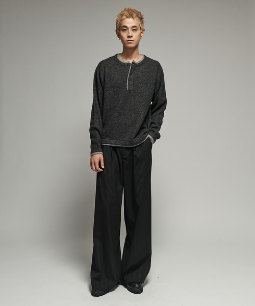 SINSS(シンス)の「Wool blend layered henley knit / ウールブレンドレイヤードヘンリーニット(ニット/セーター・メンズ・グリーン/ネイビー/ベージュ/チャコール・MEDIUM/X-SMALL/LARGE/SMALL)」の7枚目の写真