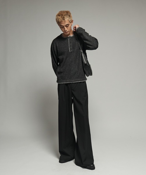 SINSS(シンス)の「Wool blend layered henley knit / ウールブレンドレイヤードヘンリーニット(ニット/セーター・メンズ・グリーン/ネイビー/ベージュ/チャコール・MEDIUM/X-SMALL/LARGE/SMALL)」の12枚目の写真