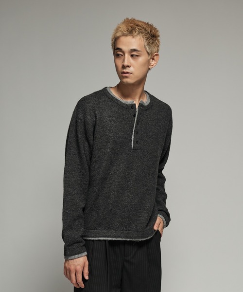 SINSS(シンス)の「Wool blend layered henley knit / ウールブレンドレイヤードヘンリーニット(ニット/セーター・メンズ・グリーン/ネイビー/ベージュ/チャコール・MEDIUM/X-SMALL/LARGE/SMALL)」の5枚目の写真