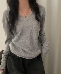ニットVネックトップス