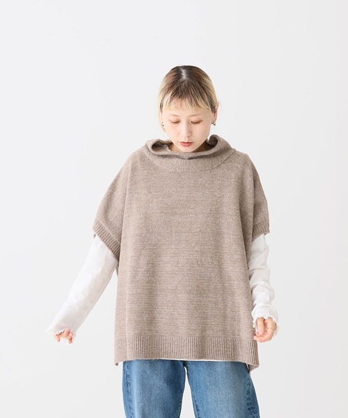 HEART MARKET（ハートマーケット）の「オフタートルニットポンチョプルオーバー（ニット/セーター・レディース・ブラック/ナチュラル/チャコール/サンドベージュ/グレー/ダークブラウン・FREE）」の5枚目の写真