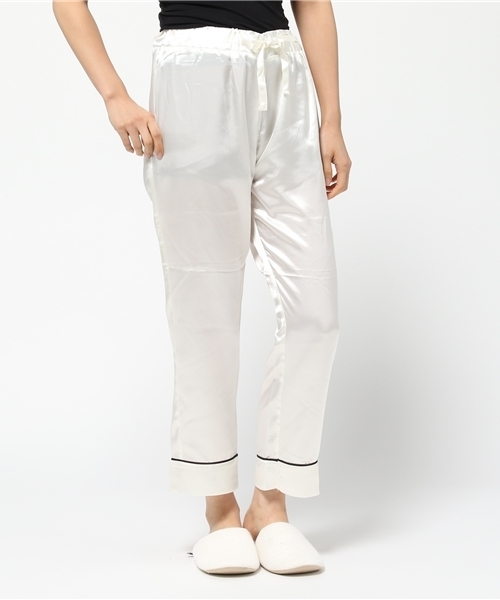 WC（ダブル シー）の「WC/サテン刺繍ルームウェア（ルームウェア/パジャマ・レディース・ホワイト/ピンク/ブラック・FREE）」の4枚目の写真