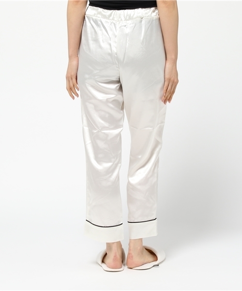 WC（ダブル シー）の「WC/サテン刺繍ルームウェア（ルームウェア/パジャマ・レディース・ホワイト/ピンク/ブラック・FREE）」の5枚目の写真