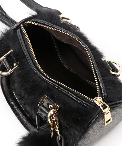 PLAIN CLOTHING（プレーンクロージング）の「ファーハンドバッグ【PLAIN CLOTHING】（ショルダーバッグ・レディース・ブラック/ボルドー/グレー・FREE）」の6枚目の写真