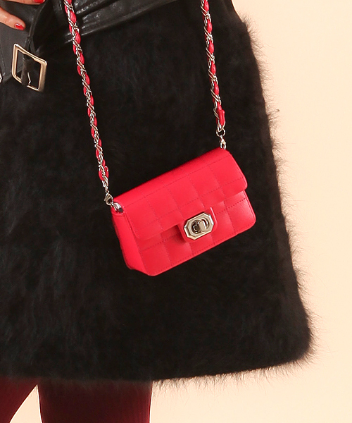 UNITED ARROWS（ユナイテッドアローズ）の「□UA F/LTR キルトポシェット†◇§(mg1303uM)（ショルダーバッグ・レディース・ブラック/ベージュ/ピンク/その他1/その他2/イエロー・フリー）」の8枚目の写真