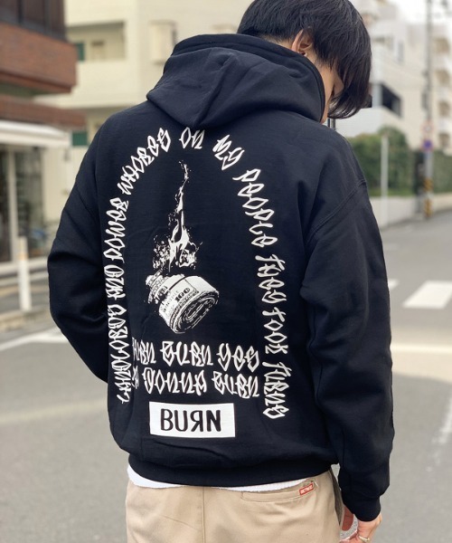 Port(ポート)の「【 eyedy / アイディー 】BURN P/O PK(パーカー・メンズ・ブラック/レッド・MEDIUM/LARGE/XX-LARGE/X-LARGE)」の3枚目の写真