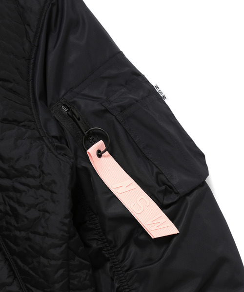 NIKE（ナイキ）の「【NIKE】Synthetic Fill Bomber（ブルゾン・レディース・ブラック・S/M）」の6枚目の写真