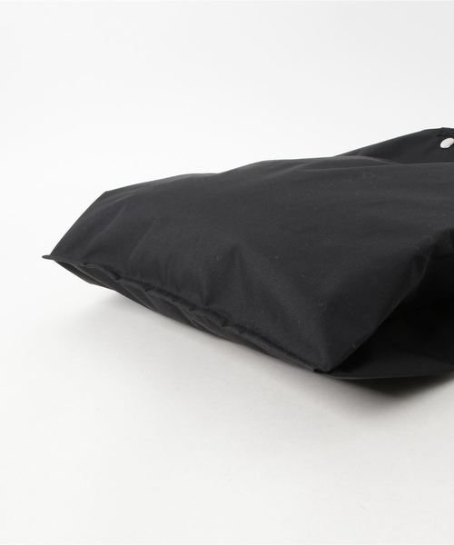 NUNC（ヌンク）の「【nunc】3 Layered Nylon Shopping Bag（トートバッグ・メンズ・ブラック・FREE）」の4枚目の写真