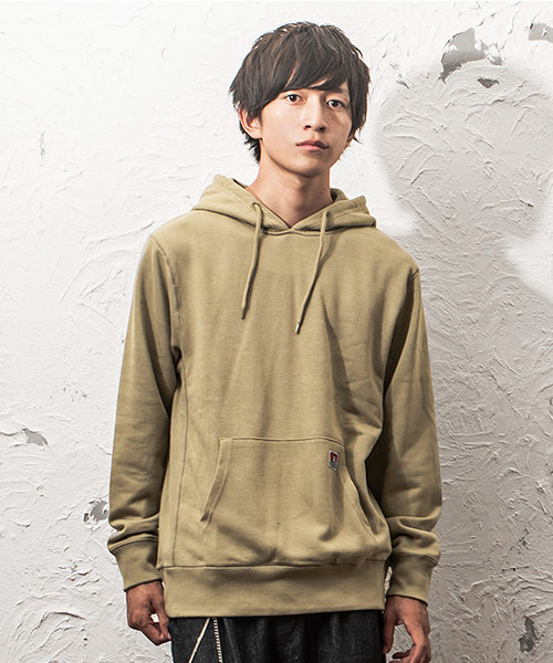 MinoriTY（マイノリティ）の「【BEN DAVIS】メンズ長袖ワンポイントプルパーカー（パーカー・メンズ・ブラック/ホワイト系その他/レッド/ベージュ/イエロー/ダークグリーン/エメラルド/ネイビー/パープル/杢グレー・M/L）」の5枚目の写真