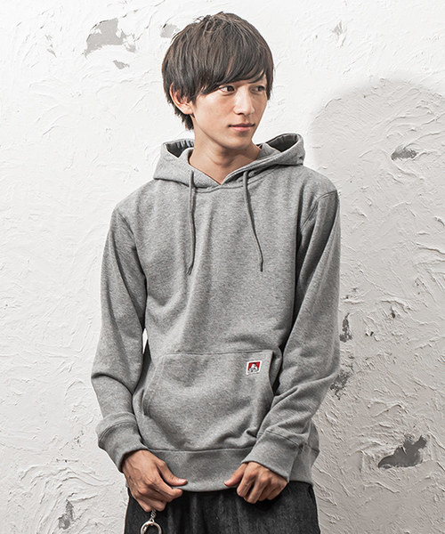 MinoriTY（マイノリティ）の「【BEN DAVIS】メンズ長袖ワンポイントプルパーカー（パーカー・メンズ・ブラック/ホワイト系その他/レッド/ベージュ/イエロー/ダークグリーン/エメラルド/ネイビー/パープル/杢グレー・M/L）」の4枚目の写真