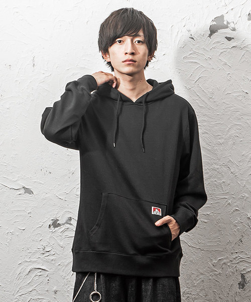 MinoriTY（マイノリティ）の「【BEN DAVIS】メンズ長袖ワンポイントプルパーカー（パーカー・メンズ・ブラック/ホワイト系その他/レッド/ベージュ/イエロー/ダークグリーン/エメラルド/ネイビー/パープル/杢グレー・M/L）」の3枚目の写真