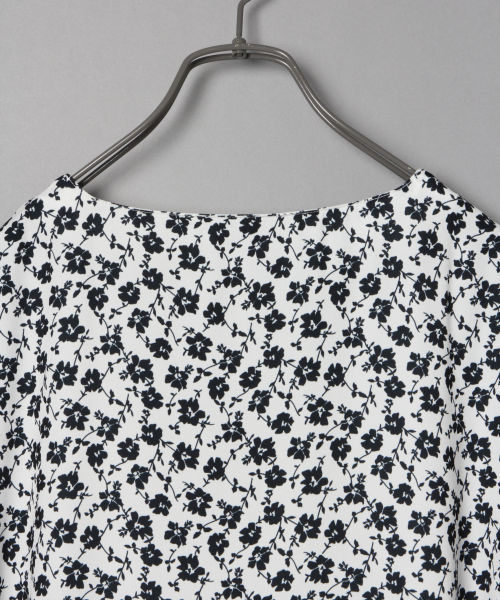 LOWRYS FARM（ローリーズファーム）の「ハナガラキリカエワンピース　826324（ワンピース・レディース・ブラック/オフホワイト/グリーン・FREE）」の9枚目の写真