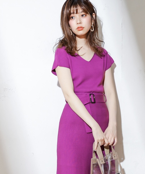 natural couture(ナチュラルクチュール)の「きれいめフレンチVニット(Tシャツ/カットソー・レディース・ブラック/ベージュ/パープル/オレンジ・FREE)」の10枚目の写真