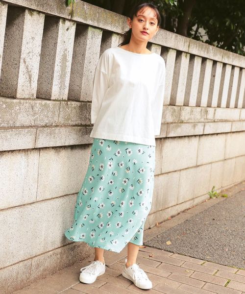 niko and...（ニコアンド）の「コーマＣ裾ノットビッグプルオーバー（Tシャツ/カットソー・レディース・オフホワイト/ライトグリーン/ブラック・MEDIUM/LARGE）」の4枚目の写真