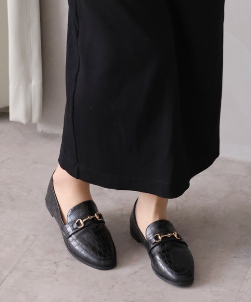 VIVIAN(ヴィヴィアン)の「スクエアトゥビット付きローファー(ローファー・レディース・D/ブラック×グリーン/E/パイソン/シルバー/White/Olive /Mustard/ブラック系その他2/ベージュ系その他2/Olive/ホワイト×カーキブラウン/Off White・S/M/L/LL/XL)」の19枚目の写真