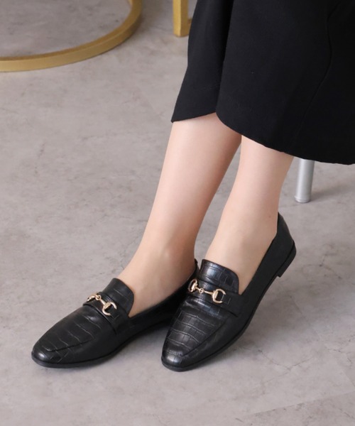 VIVIAN(ヴィヴィアン)の「スクエアトゥビット付きローファー(ローファー・レディース・D/ブラック×グリーン/E/パイソン/シルバー/White/Olive /Mustard/ブラック系その他2/ベージュ系その他2/Olive/ホワイト×カーキブラウン/Off White・S/M/L/LL/XL)」の18枚目の写真