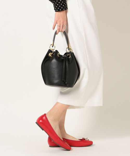 MARCO BIANCHINI（マルコビアンチーニ）の「MARCO BIANCHINI:巾着2WAYバッグ（ハンドバッグ・レディース・ブラック/ベージュ/グリーン/ブルー・ONE SIZE）」の2枚目の写真