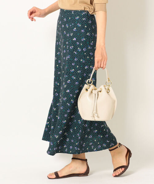 MARCO BIANCHINI（マルコビアンチーニ）の「MARCO BIANCHINI:巾着2WAYバッグ（ハンドバッグ・レディース・ブラック/ベージュ/グリーン/ブルー・ONE SIZE）」の7枚目の写真