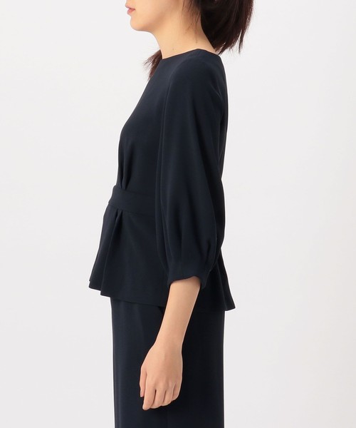 Tiara（ティアラ）の「ヘリオスペプラムトップス（シャツ/ブラウス・レディース・アイボリー/ネイビー/セージグリーン・FREE）」の4枚目の写真