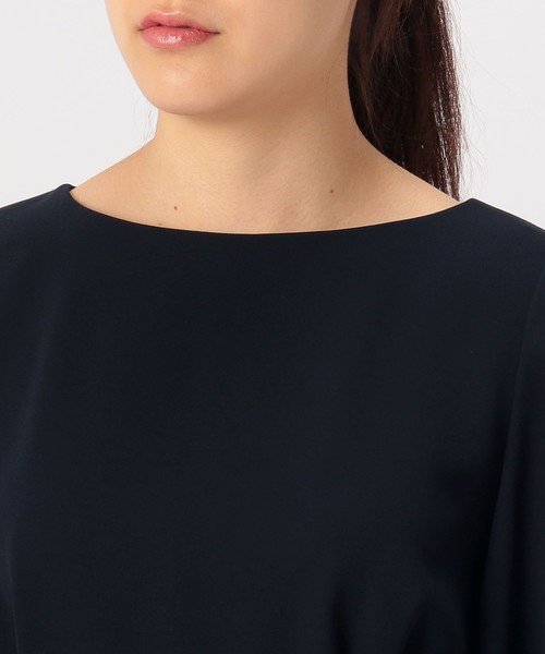 Tiara（ティアラ）の「ヘリオスペプラムトップス（シャツ/ブラウス・レディース・アイボリー/ネイビー/セージグリーン・FREE）」の6枚目の写真