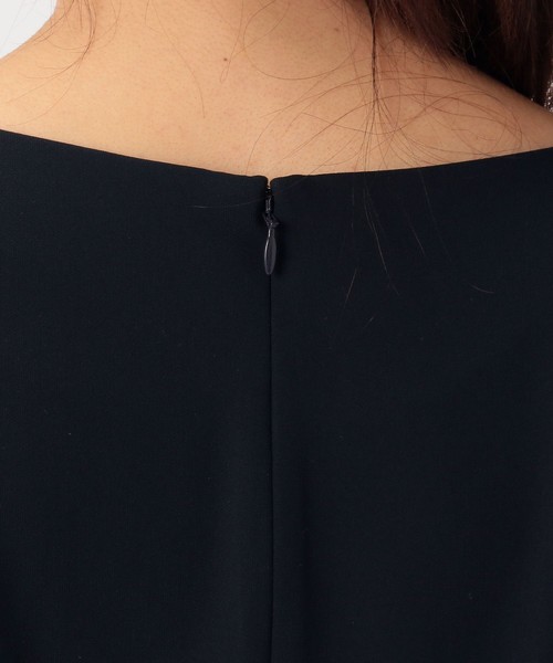 Tiara（ティアラ）の「ヘリオスペプラムトップス（シャツ/ブラウス・レディース・アイボリー/ネイビー/セージグリーン・FREE）」の7枚目の写真