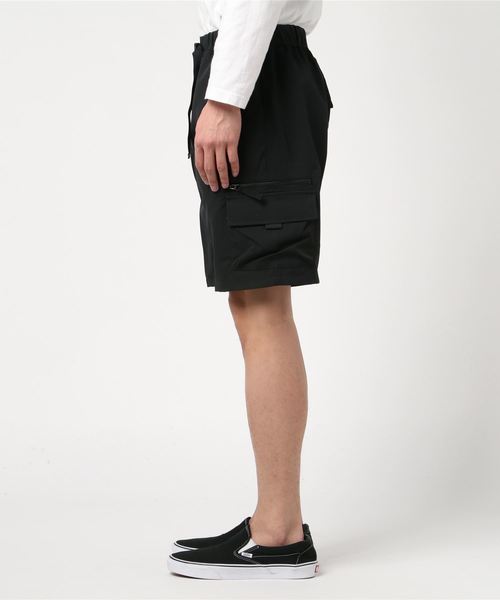Carhartt WIP(カーハートダブリューアイピー)の「ELMWOOD SHORT(その他パンツ・メンズ・ブラック/カーキ・SMALL/LARGE/MEDIUM/X-LARGE)」の3枚目の写真
