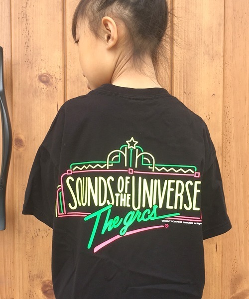 GROOVY COLORS（グルービーカラーズ）の「GROOVY COLORS/グルービーカラーズ THE GRCS NEON LOGO BIG TEE ビッグシルエット半袖Tシャツ（Tシャツ/カットソー・キッズ・ホワイト/ブラック/ブラウン・140/130）」の17枚目の写真