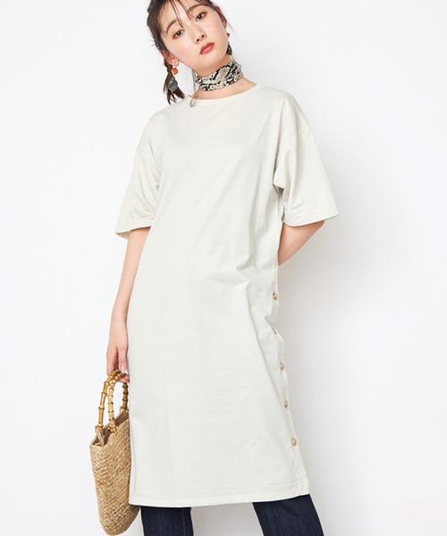 STYLEBLOCK（スタイルブロック）の「サイドボタンスリット5分袖スウェットワンピース（ワンピース・レディース・ブラック/サンドベージュ/グリーン/パープル/ベージュ・M）」の3枚目の写真