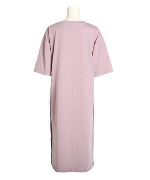 STYLEBLOCK（スタイルブロック）の「サイドボタンスリット5分袖スウェットワンピース（ワンピース・レディース・ブラック/サンドベージュ/グリーン/パープル/ベージュ・M）」の11枚目の写真