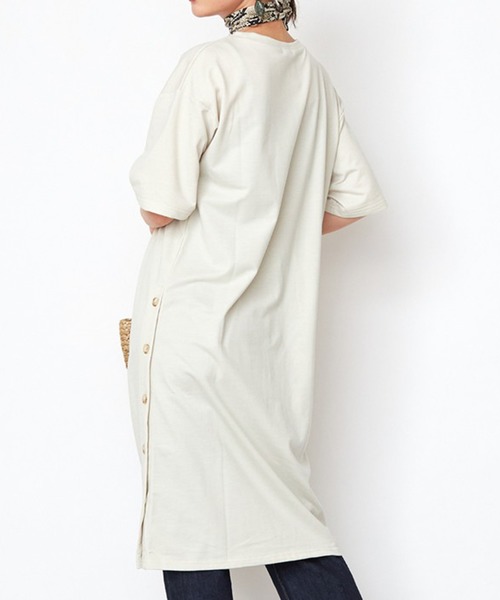 STYLEBLOCK（スタイルブロック）の「サイドボタンスリット5分袖スウェットワンピース（ワンピース・レディース・ブラック/サンドベージュ/グリーン/パープル/ベージュ・M）」の13枚目の写真