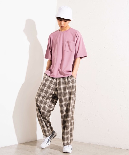 WEGO（ウィゴー）の「WEGO/ポンチドロップショルダービッグシルエット5分袖Tシャツ（Tシャツ/カットソー・メンズ・ブルー系その他/ホワイト/ブラック/ピンク・MEDIUM/LARGE）」の16枚目の写真