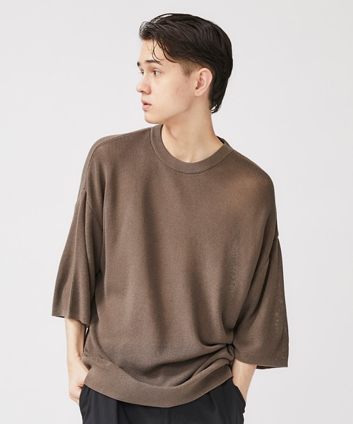 STUDIOUS（ステュディオス）の「【STUDIOUS】GIMA LINEN ニットTシャツ（ニット/セーター・メンズ・ブラック/グレイッシュベージュ/レンガ・1/2/3）」の3枚目の写真