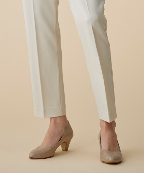 grove（グローブ）の「【22.0～25.0まで】やわここちVカットパンプス(5cm)（パンプス・レディース・ブラック系3/ベージュ系その他6/ブラウン系その他2/ボルドー/ブルー系9/ブラック系4/ブラック系7/ブラック・45/35/30/20/50/25/40）」の7枚目の写真