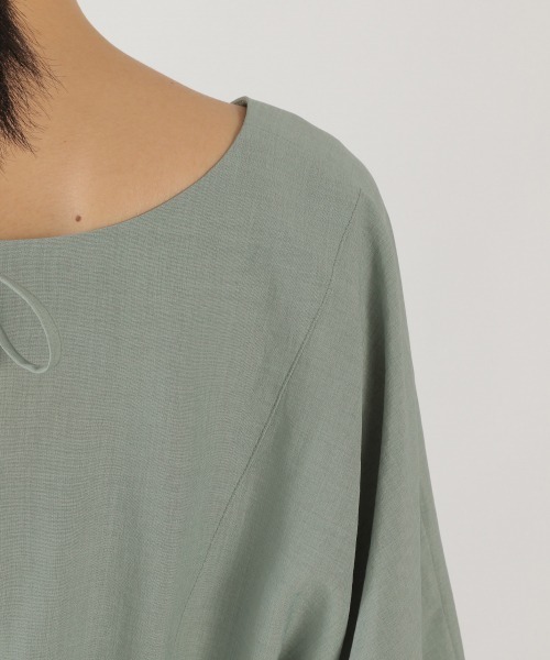 LOWRYS FARM(ローリーズファーム)の「バックリボンソデフリルブラウス 891218(シャツ/ブラウス・レディース・ブラック/グレー/グリーン・FREE)」の9枚目の写真