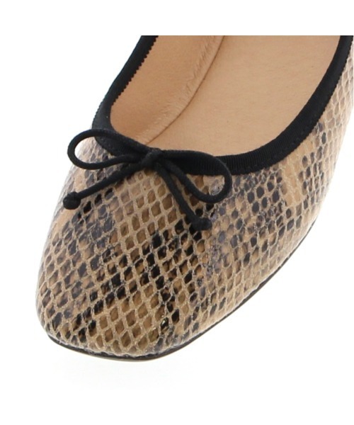 JELLY BEANS（ジェリービーンズ）の「スクエアトゥソフトバレエ(115-29472)JELLY BEANS(ジェリービーンズ)（バレエシューズ・レディース・ゼブラ/グレイッシュベージュ/パイソン/ブラック・23/24/22.5/24.5/23.5）」の15枚目の写真