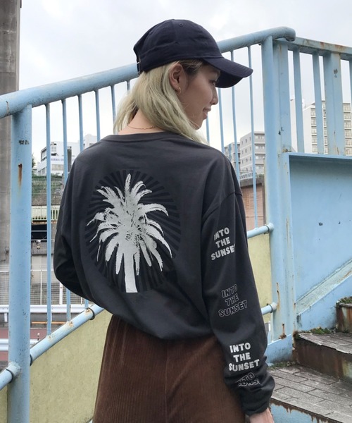 BILLABONG（ビラボン）の「BILLABONG/ビラボン  バックプリントロンＴ  BA014-053（Tシャツ/カットソー・レディース・ブラック/グリーン・M/L）」の2枚目の写真