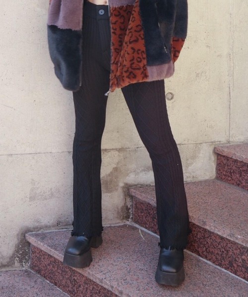 FIG&VIPER（フィグアンドバイパー）の「ニットケーブルフレアPT（その他パンツ・レディース・アイボリー/ピンク/ブラック・FREE）」の9枚目の写真