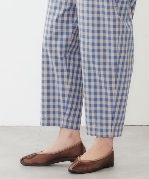 POU DOU DOU(プードゥドゥ)の「チュールチャイナシューズ(スリッポン・レディース・ブラック/ブルー/モカ・4/3)」の3枚目の写真