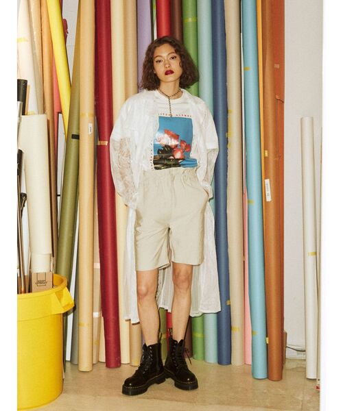 jouetie(ジュエティ)の「カラーフォトBIG Tシャツ(Tシャツ/カットソー・レディース・ブラック/オフホワイト/イエロー・MEDIUM)」の13枚目の写真