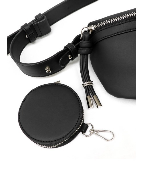 LVEU.（ラブユ.）の「One shoulder mini pouch bag / ワンショルダーミニポーチバッグ（ボディバッグ/ウエストポーチ・レディース・ブラック/ベージュ・FREE）」の8枚目の写真