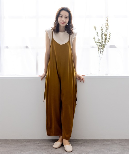 clear(クリア)の「レースアップサロペット(サロペット/オーバーオール・レディース・ブラック/マスタード/モカ/アイボリー・F)」の4枚目の写真