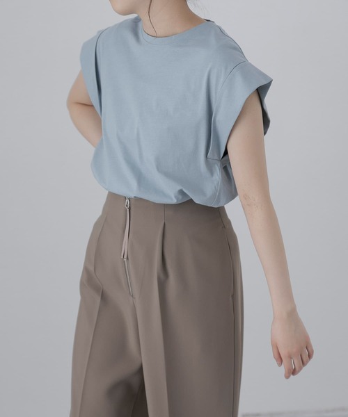 LAATO（ラート）の「BACK LONG T-SHIRTS（Tシャツ/カットソー・レディース・ブルー/グリーン/オフホワイト/ブラック系その他・FREE）」の8枚目の写真