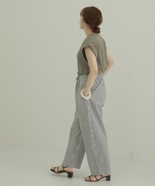 LAATO（ラート）の「BACK LONG T-SHIRTS（Tシャツ/カットソー・レディース・ブルー/グリーン/オフホワイト/ブラック系その他・FREE）」の9枚目の写真