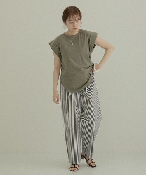 LAATO（ラート）の「BACK LONG T-SHIRTS（Tシャツ/カットソー・レディース・ブルー/グリーン/オフホワイト/ブラック系その他・FREE）」の17枚目の写真