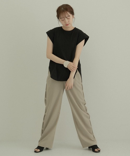 LAATO（ラート）の「BACK LONG T-SHIRTS（Tシャツ/カットソー・レディース・ブルー/グリーン/オフホワイト/ブラック系その他・FREE）」の21枚目の写真