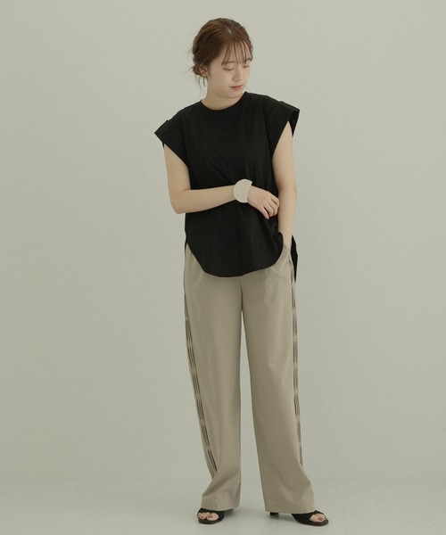 LAATO（ラート）の「BACK LONG T-SHIRTS（Tシャツ/カットソー・レディース・ブルー/グリーン/オフホワイト/ブラック系その他・FREE）」の14枚目の写真