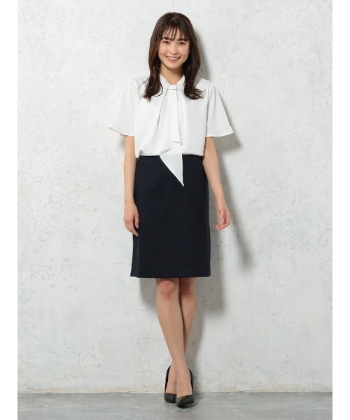 Perfect Suit FActory(パーフェクトスーツファクトリー)の「バー付ボウタイブラウス ホワイト/イエロー/ブルー(シャツ/ブラウス・レディース・ホワイト/ブルー/イエロー・S/M/L)」の21枚目の写真