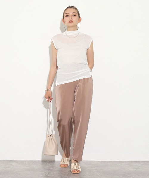 AULI（アウリィ）の「【低身長向けサイズ】ドレープネックシアーカットソー（Tシャツ/カットソー・レディース・ブラック/ライトグレー/オフホワイト・XS）」の13枚目の写真