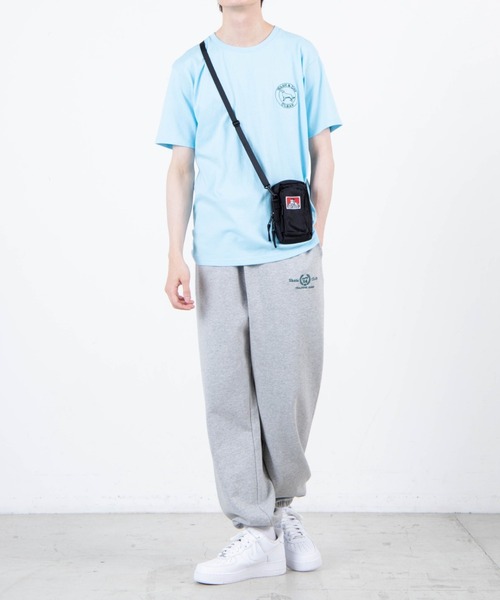 BEN DAVIS(ベンデイビス)の「WEGO/BEN DAVIS MINIMUM SHOULDER POUCH(ショルダーバッグ・メンズ・ブラック・FREE)」の2枚目の写真