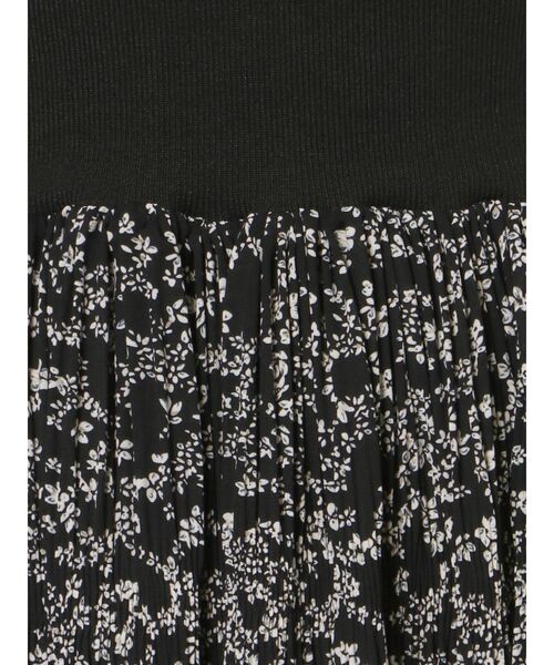 LAGUNAMOON（ラグナムーン）の「ウエストリブフラワープリーツワンピース（ワンピース・レディース・ブラック/グレー/アイボリー・SMALL/MEDIUM）」の14枚目の写真